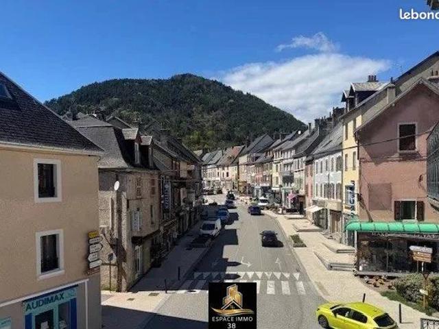 Studio 2 pièces 30 m²
