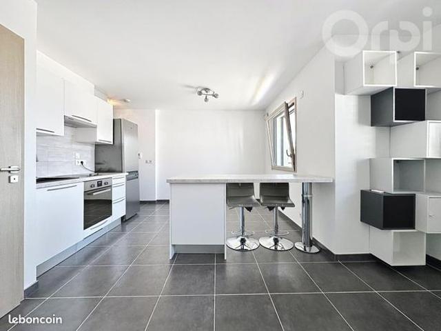Studio 1 pièce 31 m²