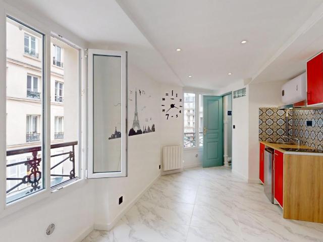 Studio 2 pièces 33.12 m² Paris 75018
