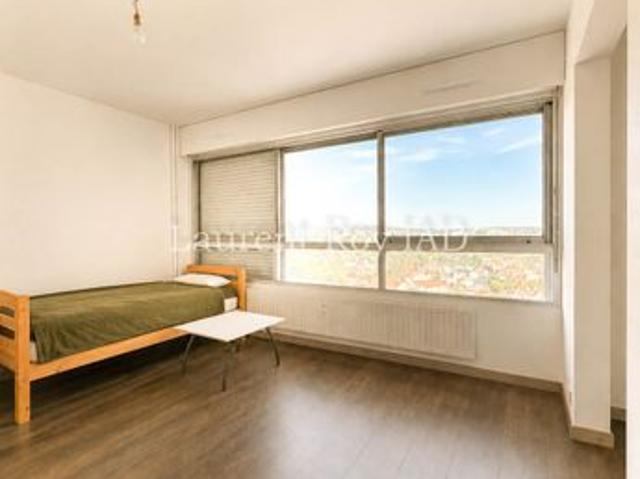 Studio 1 pièce 33 m²