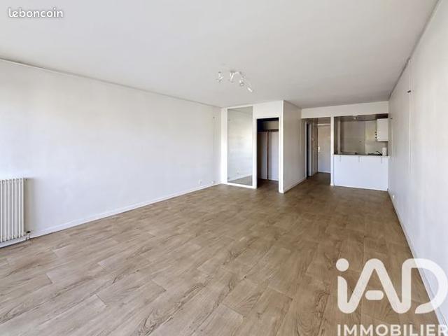 Studio 2 pièces 45 m²