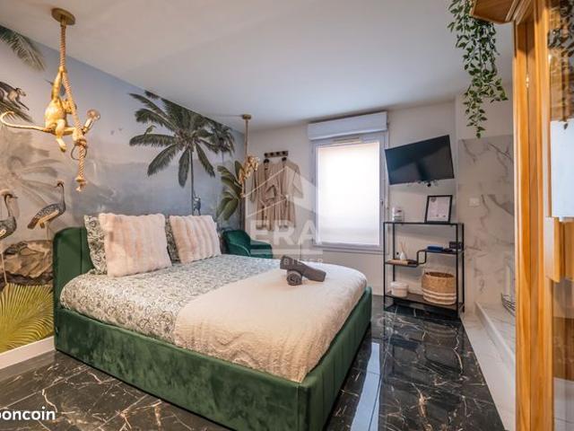 Studio 2 pièces 50 m²