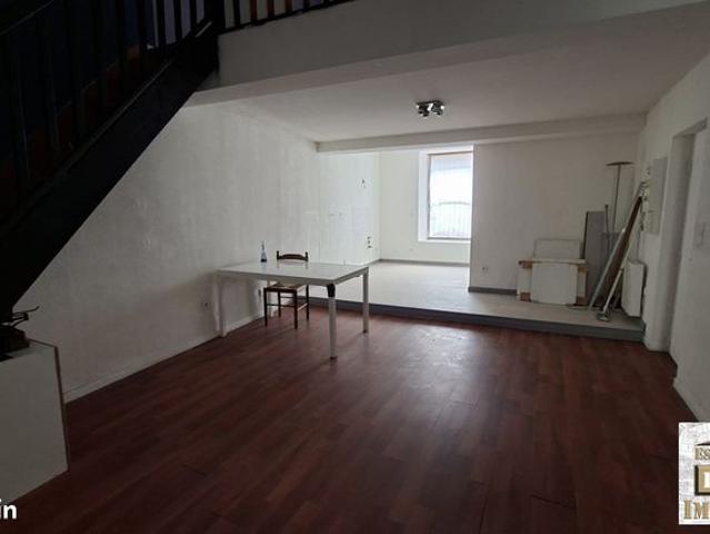 Studio 2 pièces 52 m²