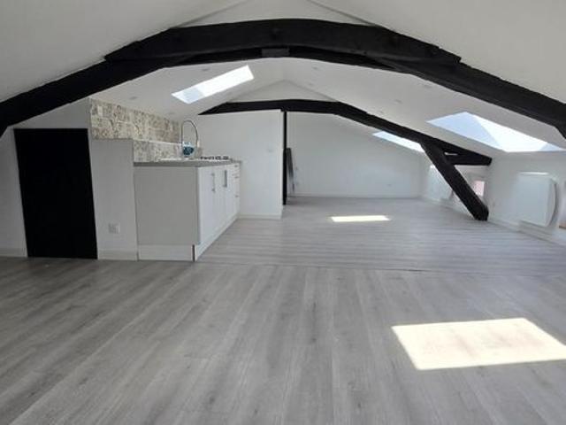 Studio 2 pièces 55 m²