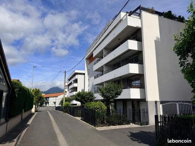 Studio 2 pièces 61 m²