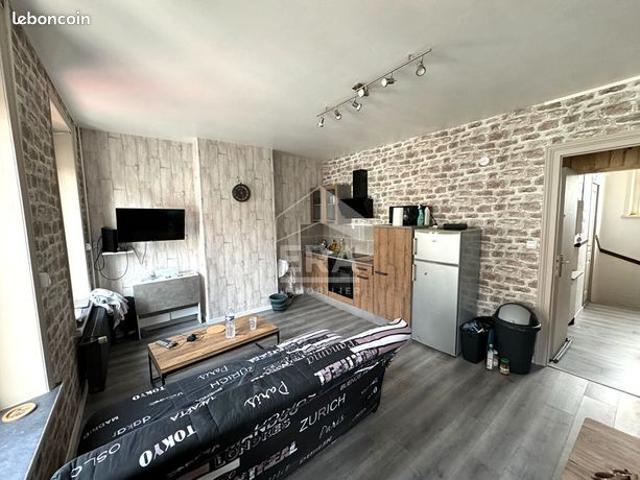 Studio 2 pièces 70 m²