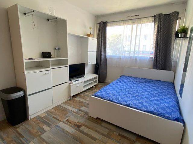 Studio 2min à pied de la Timone
