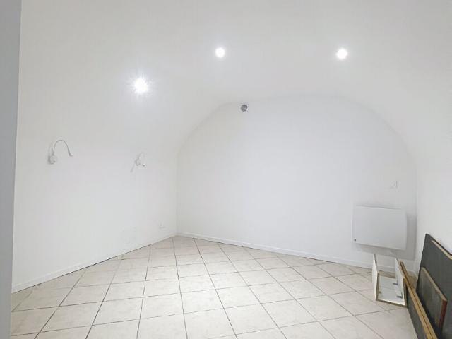 Studio 30.31m2, VELAUX
