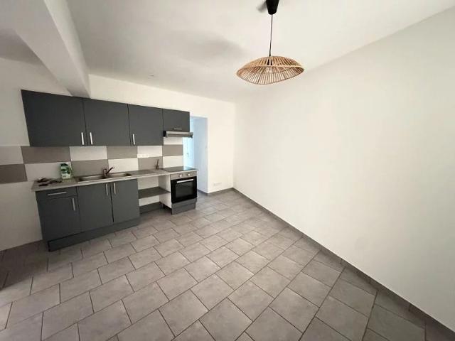 T2 30.88m ²