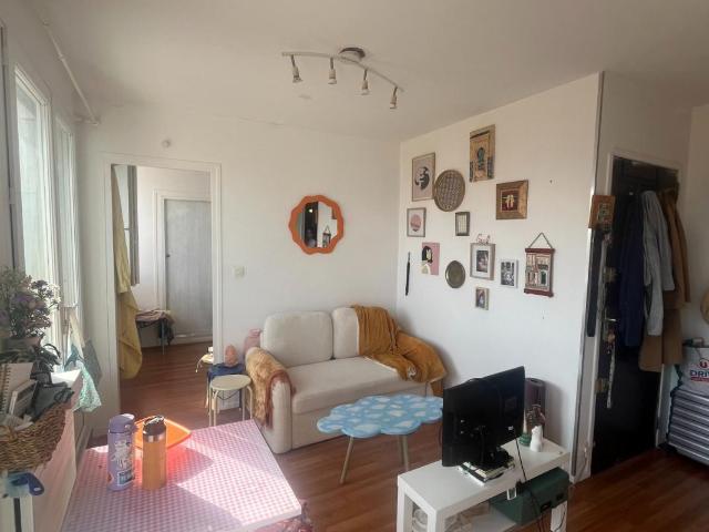 Studio 30 m²