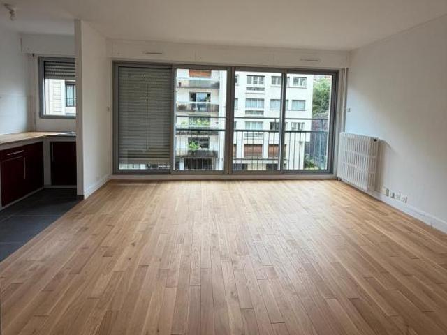 Studio 30 m²