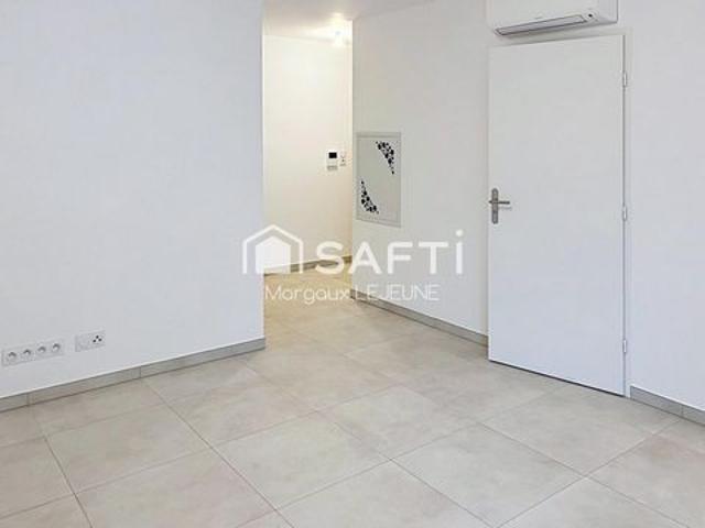 Studio 30 m² avec balcon