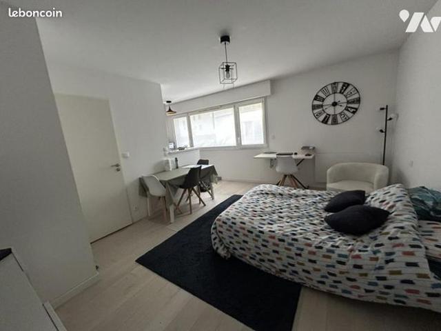 Studio 30 m² RENNES