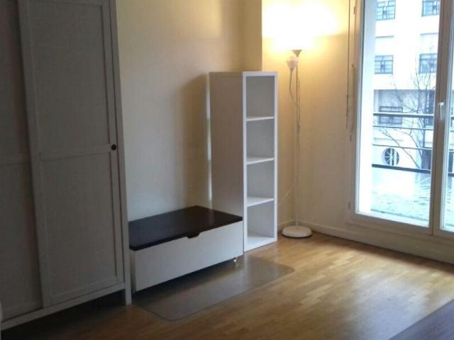 Studio 30m2/ 960 cc avec balcon et parking