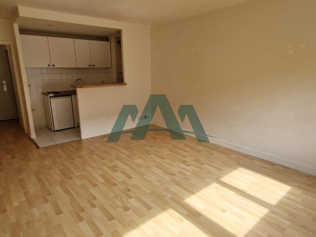 Studio 31,40 m2 Paris 14ᵉ Rue de la Tombe Issoire