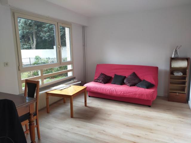 STUDIO 31 M2 dans copropriété sécurisée