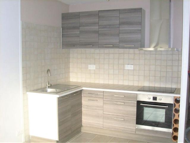 Studio 31 m2 et garage fermé