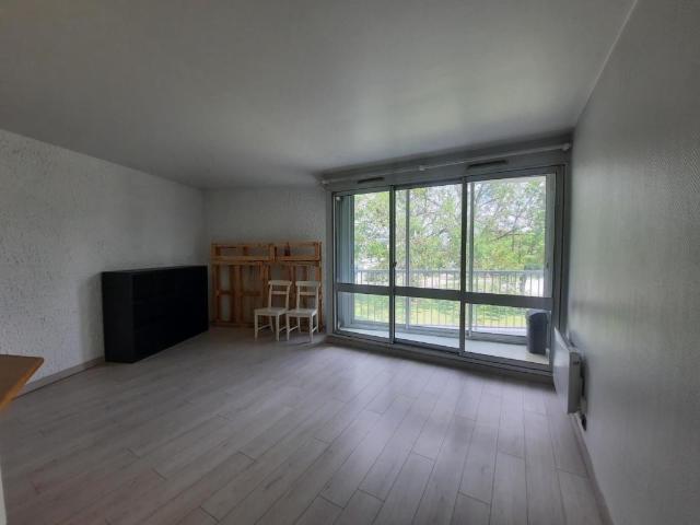 Studio 31 m²