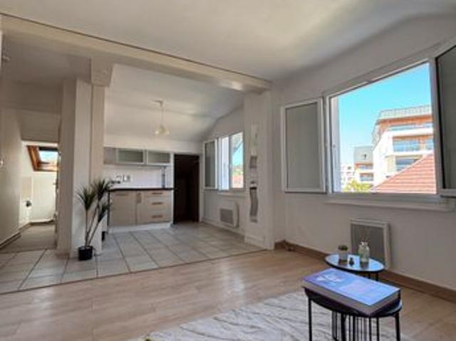 Studio 31 m² – Annecy le Vieux