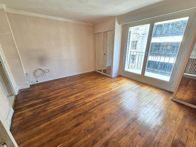 Studio 32 m2 paris 17eme arrondissement