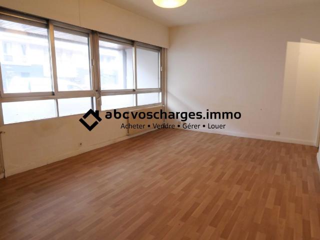 Studio 32 m²