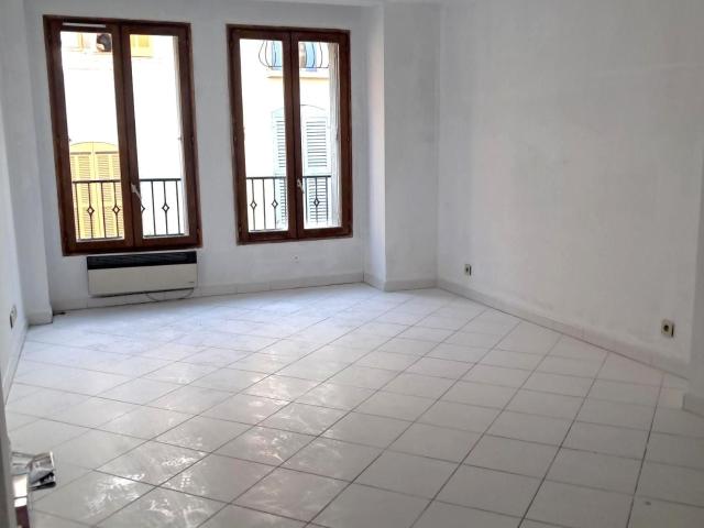 Studio 33 m²