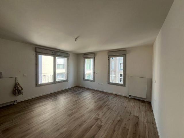 Studio 33m2 Romainville, proche métro