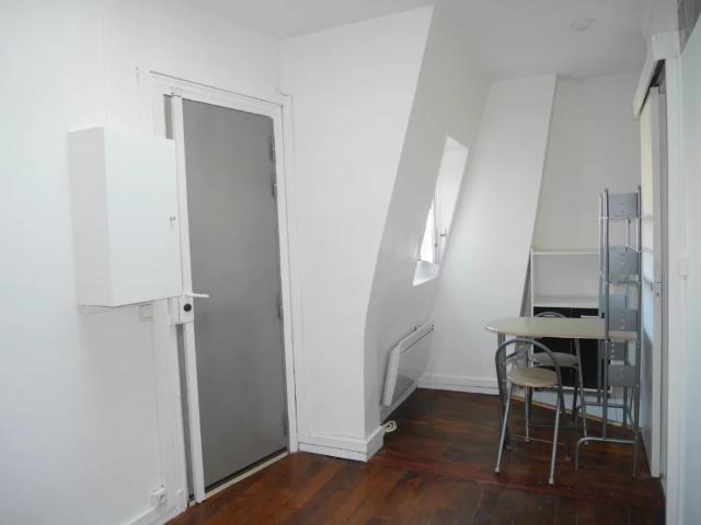 STUDIO
