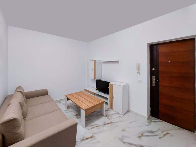 Studio 37 mp, mobilat, etaj 4, lift, situat langa Penny M.