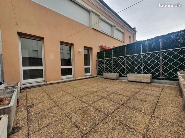 Studio 38 m² Cavaillon