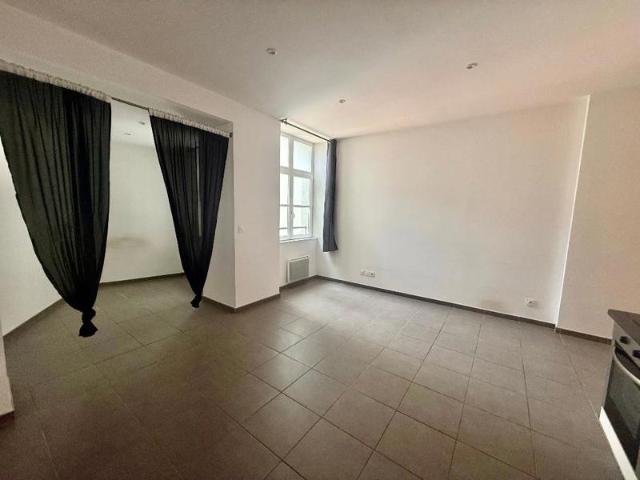 ? Studio 39 m² — Rue Michelet | Copropriété de standing | 4ème étage avec ascenseur