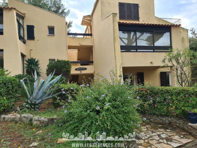 STUDIO 39M2 PROCHE CENTRE VILLE ET CALANQUES