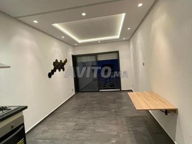 Studio 54m2 vide à louer quartier des hôpitaux