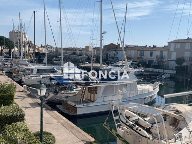 Studio 4 couchages avec coin nuit vue marina residence securisee avec parking privatif port grimaud