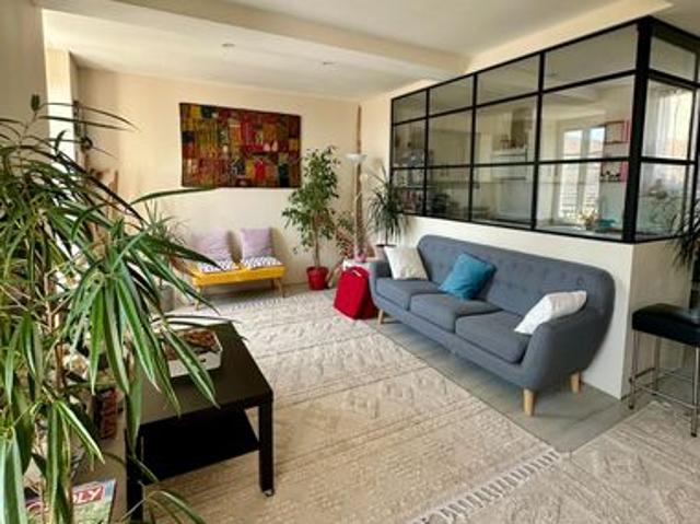 Studio 4 pièces 106 m²
