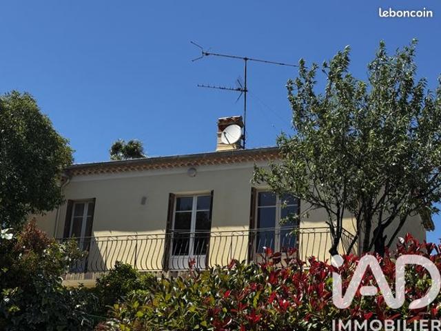 Studio 4 pièces 124 m²