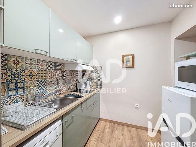 Studio 4 pièces 49 m²