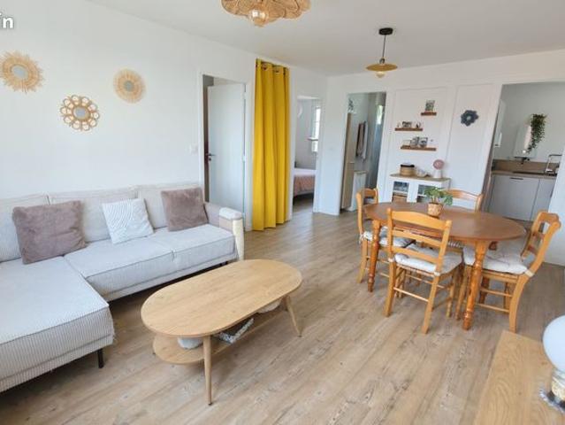 Studio 4 pièces 70 m²