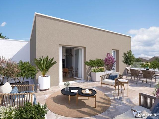 Studio 4 pièces 80 m²