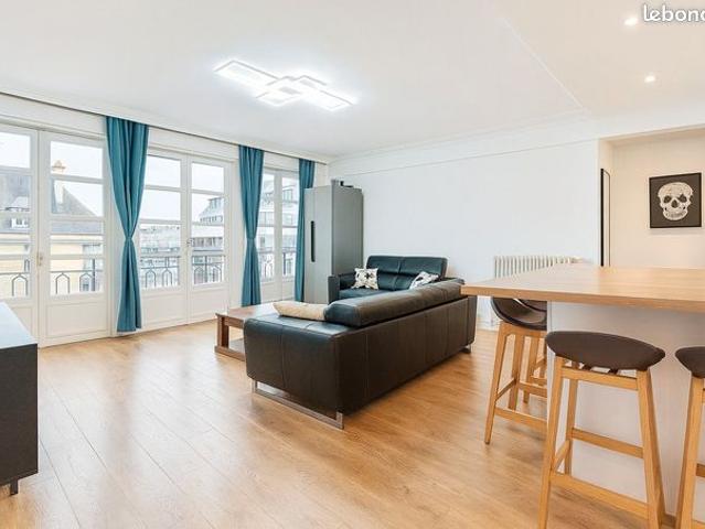 Studio 4 pièces 85 m²
