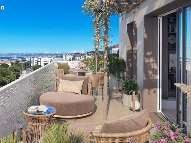 Studio 4 pièces 85 m²