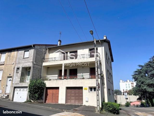 Studio 4 pièces 85 m²
