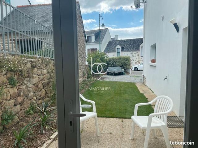 Studio 4 pièces 90 m²
