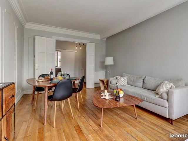 Studio 4 pièces 91 m²