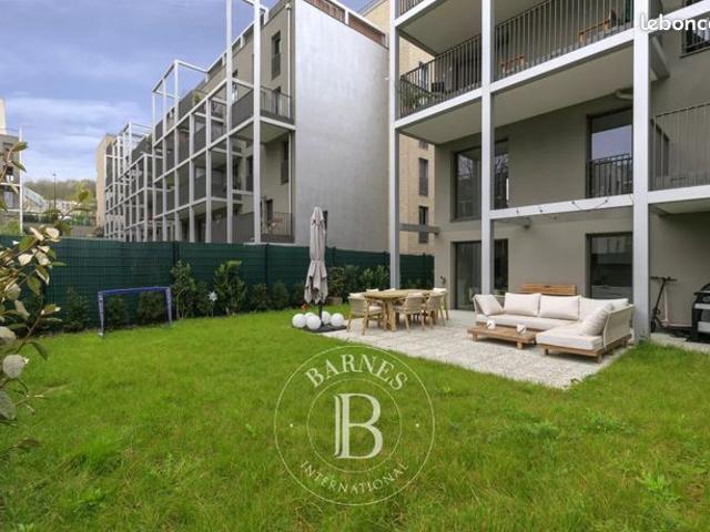 Studio 4 pièces 95 m²