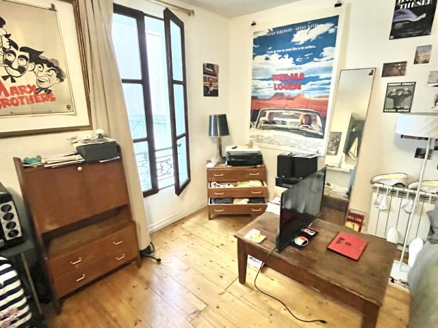 STUDIO