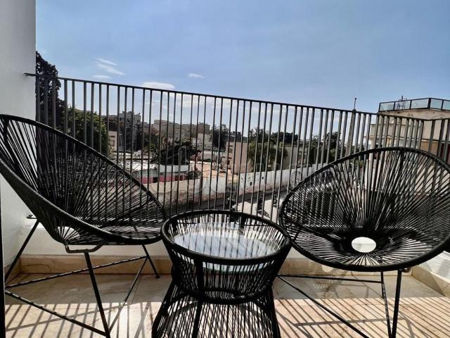 Studio 57m Meublé Luxe Palmier