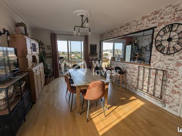 Studio 5 pièces 114 m²