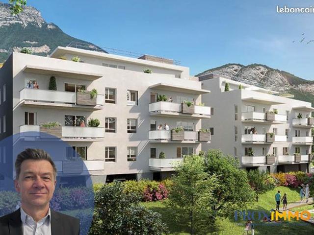 Studio 5 pièces 113 m²