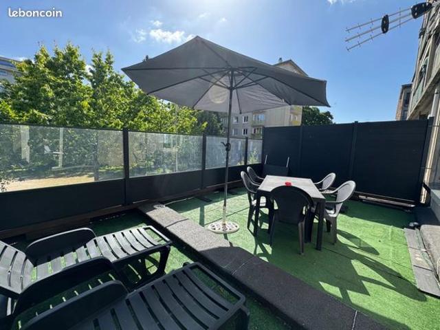 Studio 5 pièces 123 m²